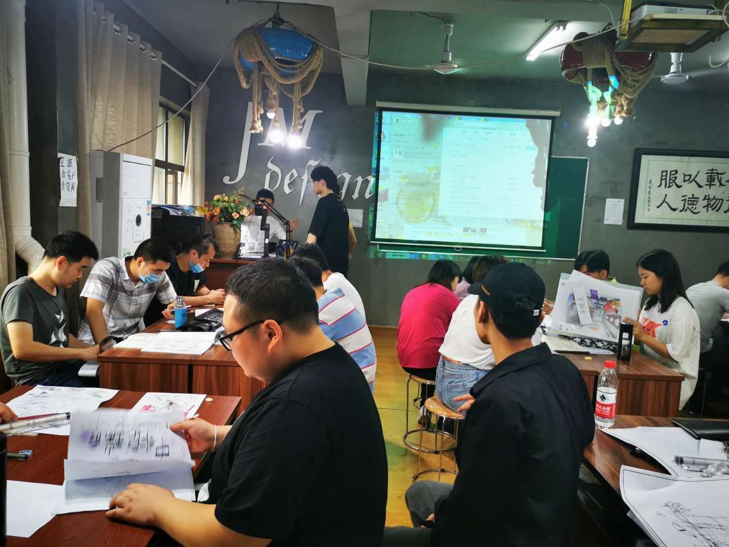 学室内设计到底要不要报培训班？