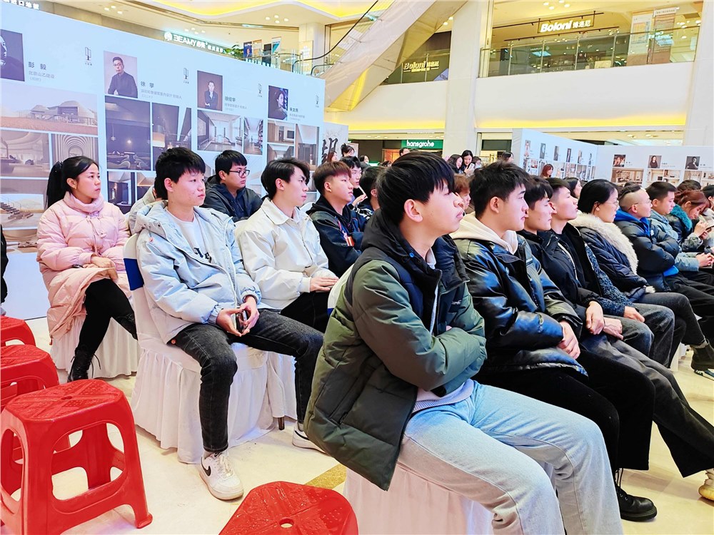 23513班外出实践